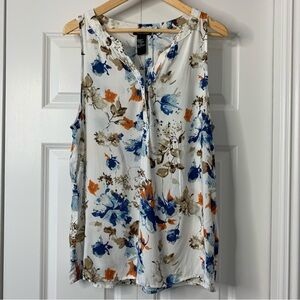 Anne Carson White Sleeveless Blouse With a colourful Floral Pattern Size Xl